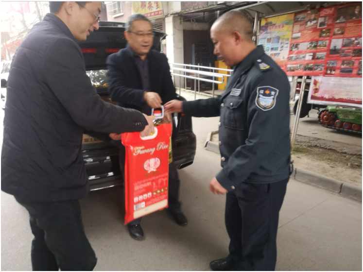 集團(tuán)開展困難職工走訪慰問(wèn)活動(dòng)