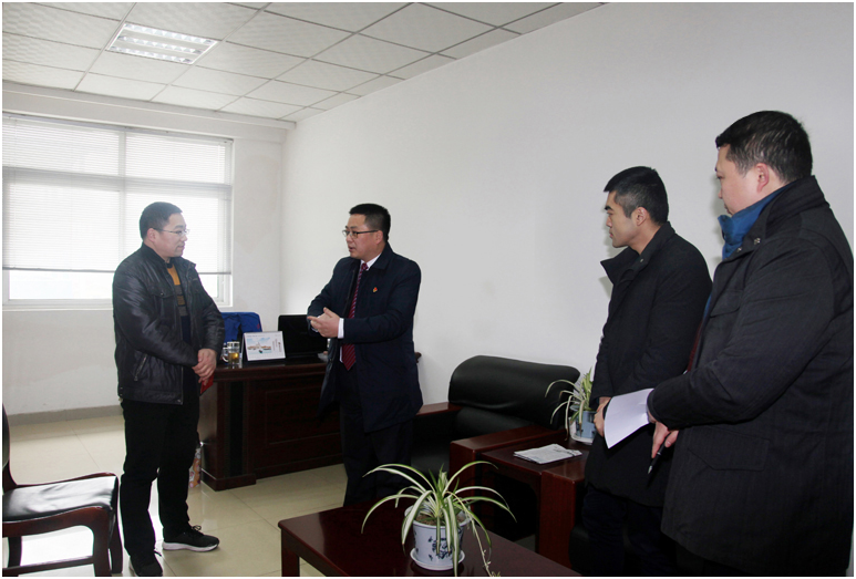 綿竹市委常委、組織部部長李偉一行蒞臨鑫坤機械慰問優(yōu)秀人才